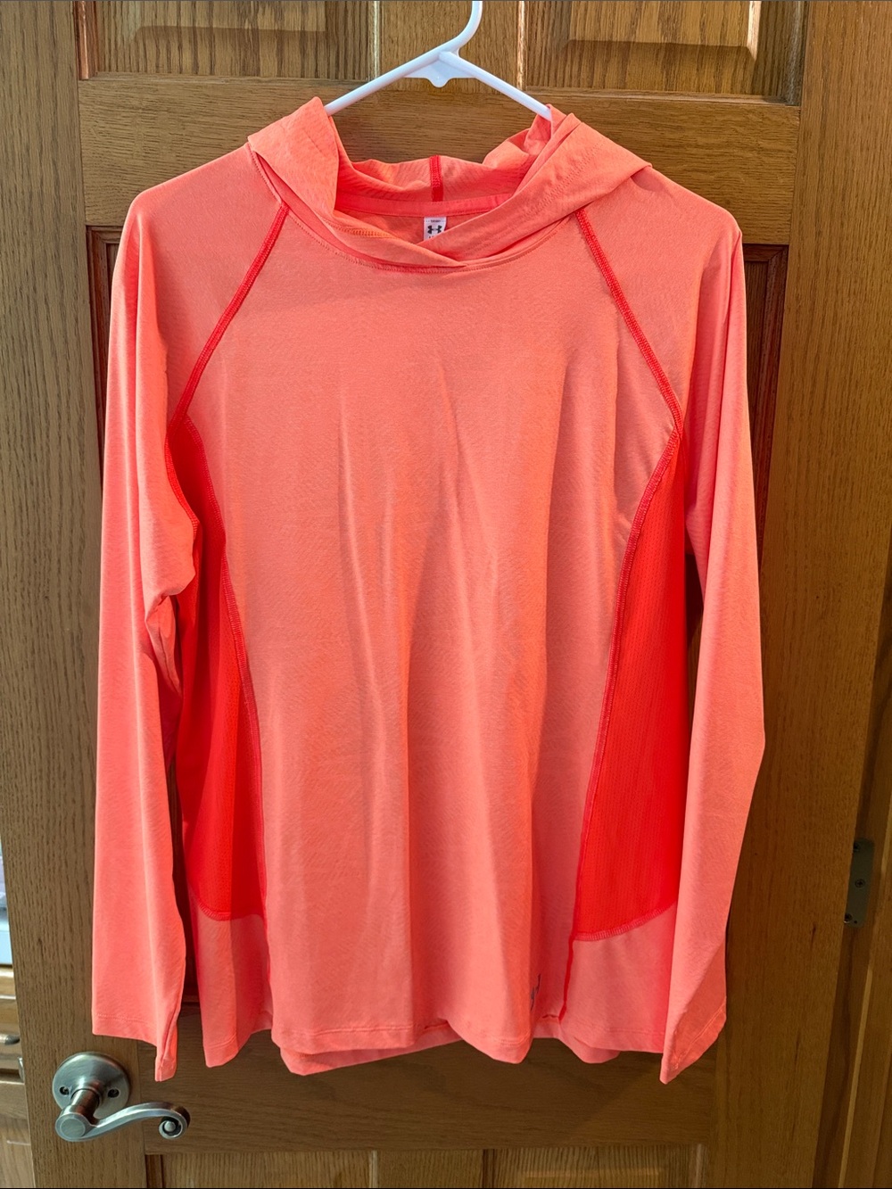 Under Armour Orange women’s  Long Sleeve Hooded Performance Top